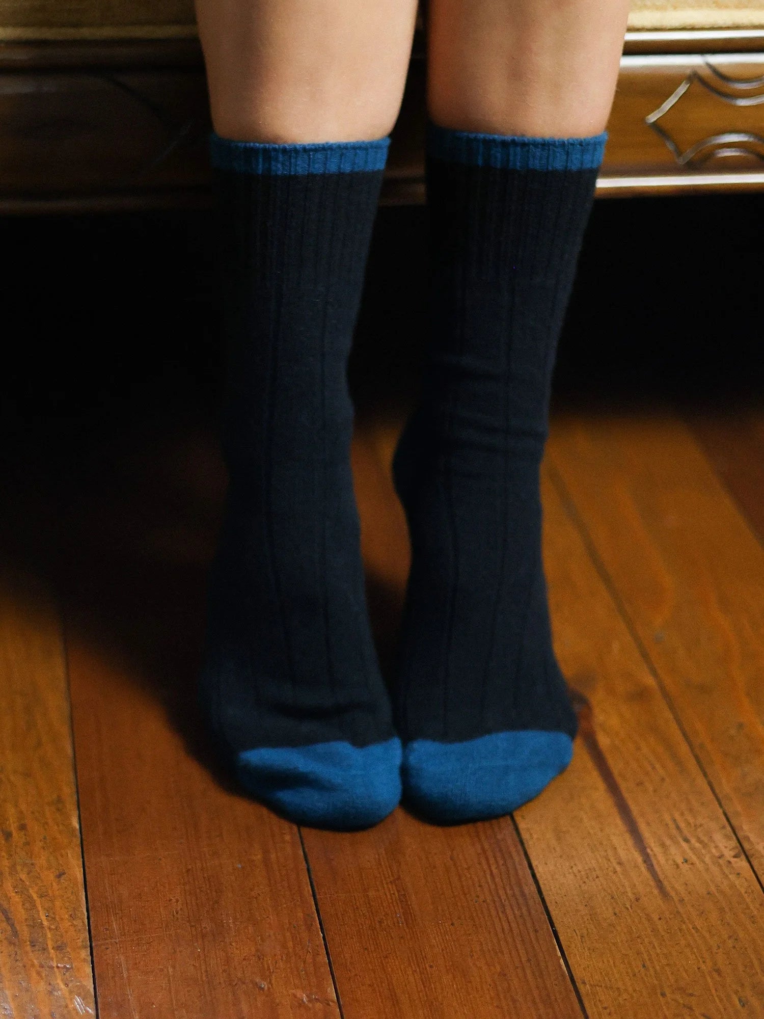 KLUE Merino Wool socks with Bands | Black-Blue