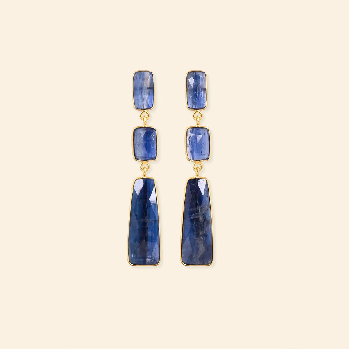 Ekadori Earrings Stone Accord