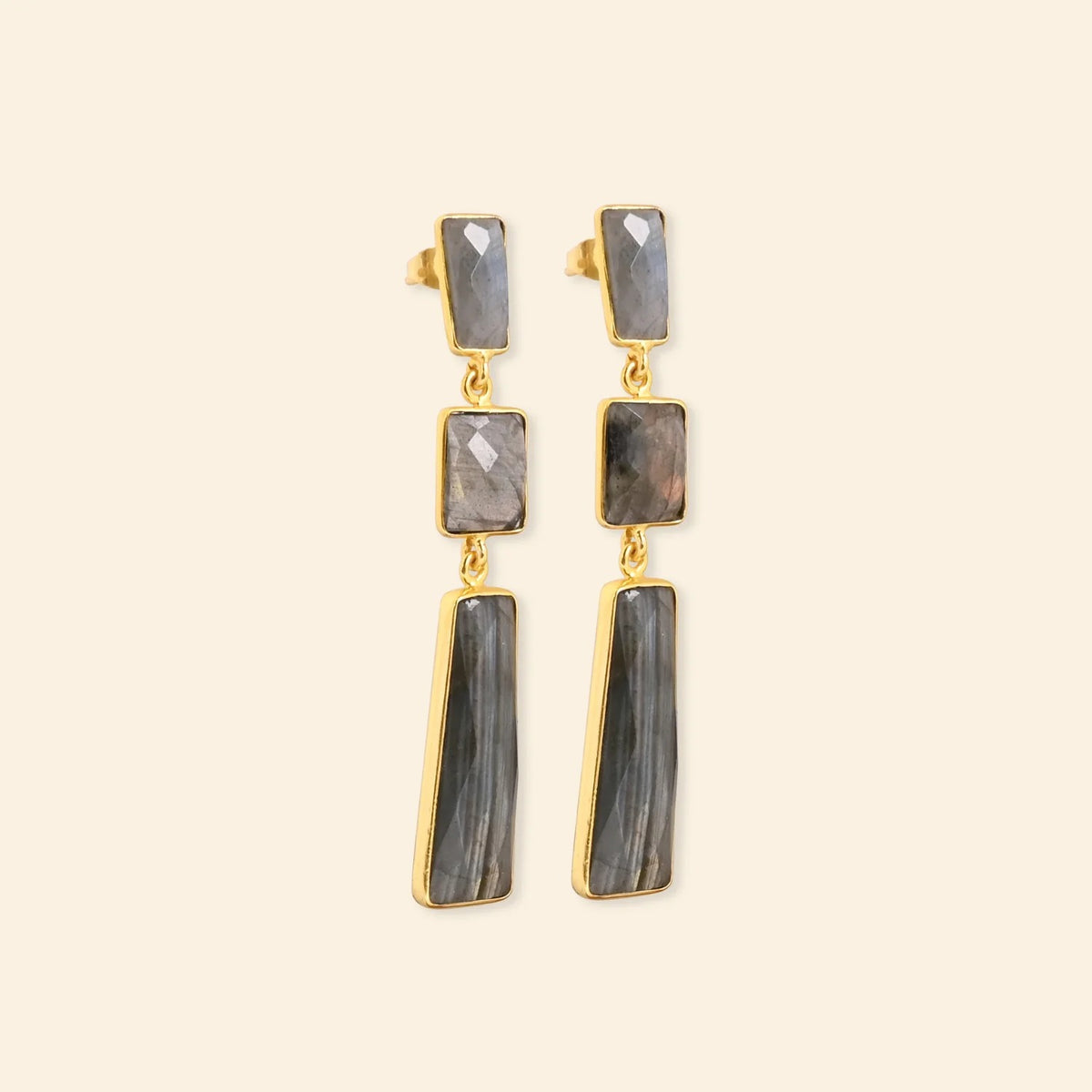 Ekadori Earrings Stone Accord