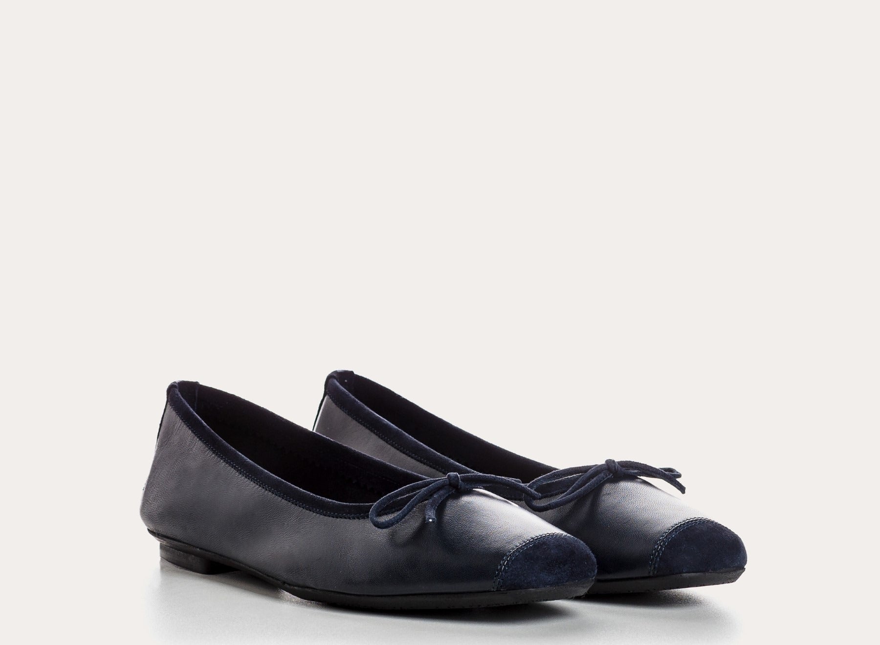 Reqins Harmony Leather