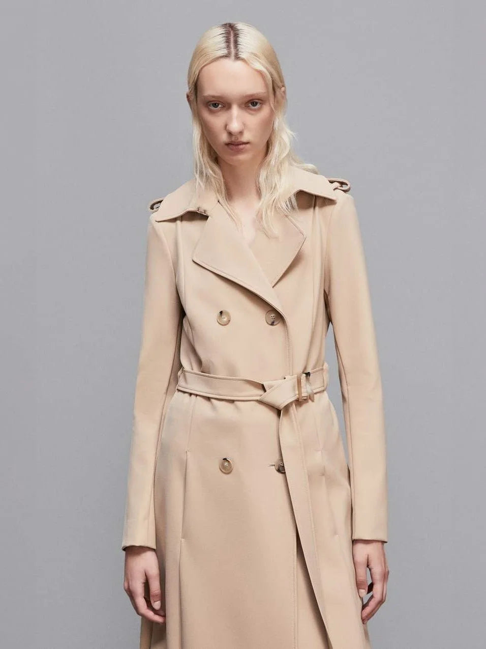 P Pepe Trench 8O0137