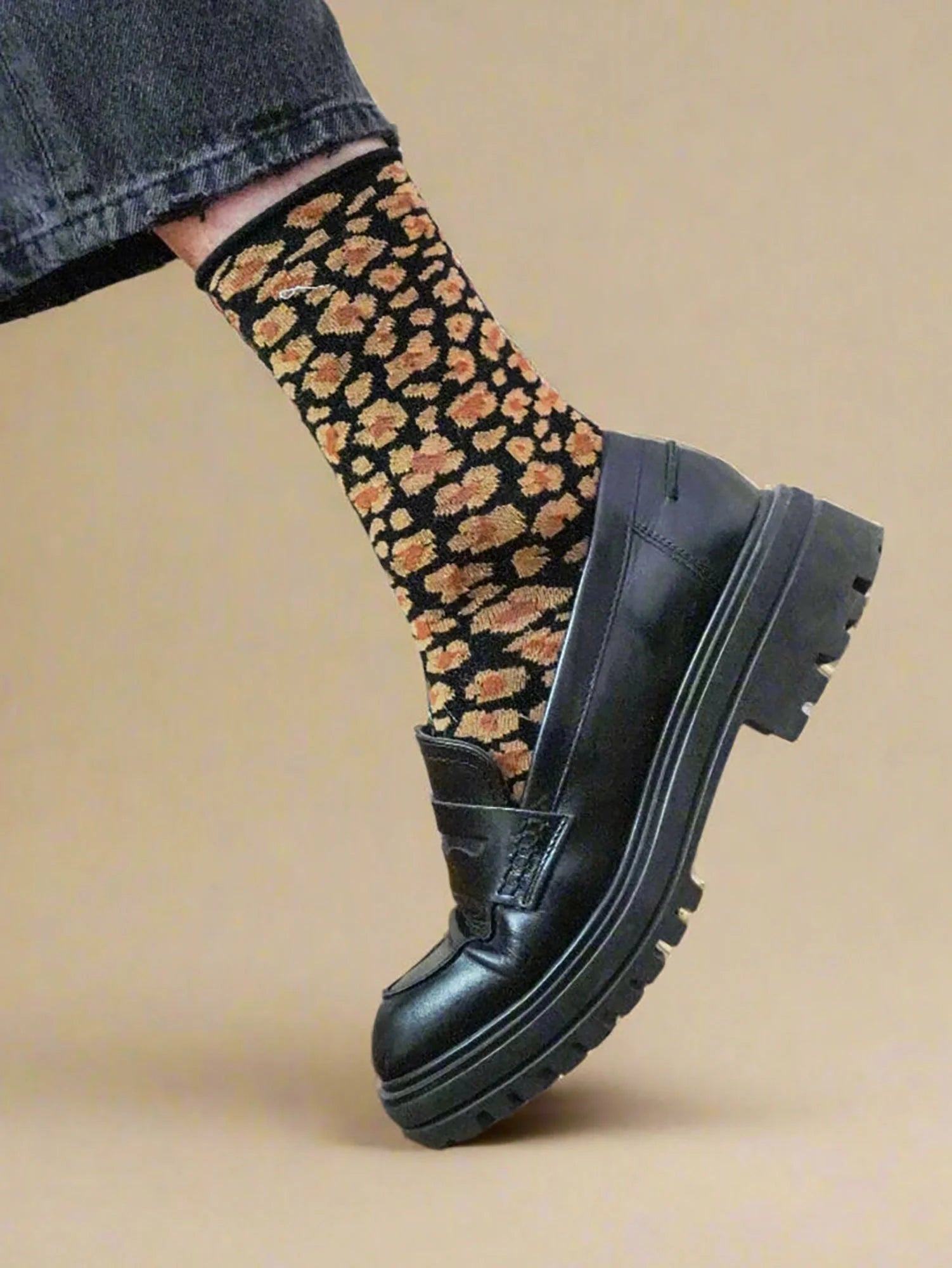 KLUE Glitter Lurex socks in eco-friendly Lyocell | Leopard amber