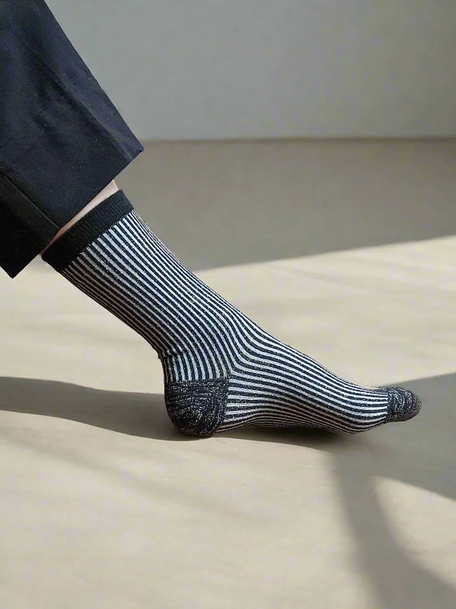 KLUE Glitter Lurex socks in eco-friendly Lyocell | Leopard amber
