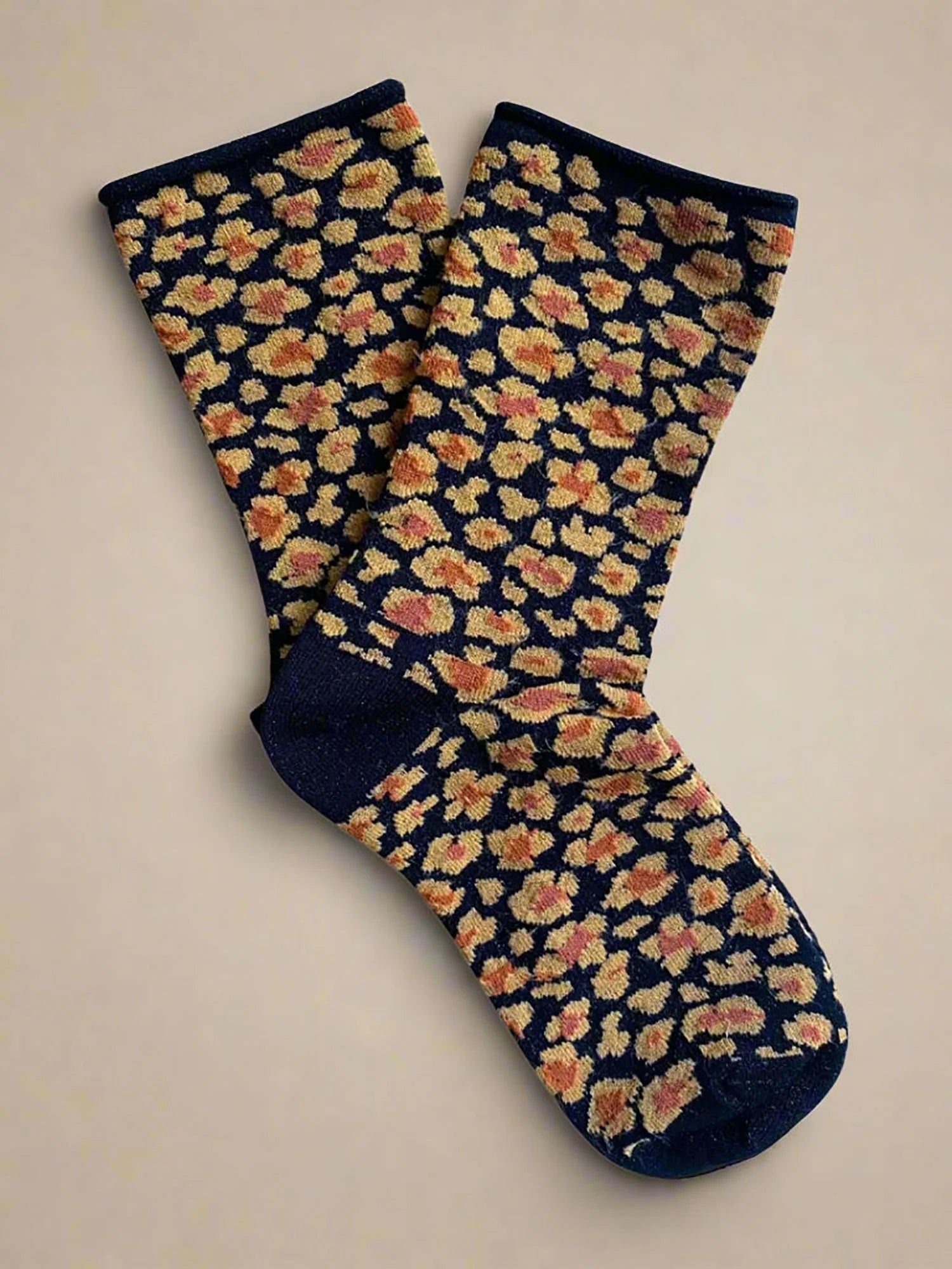 KLUE Glitter Lurex socks in eco-friendly Lyocell | Leopard amber