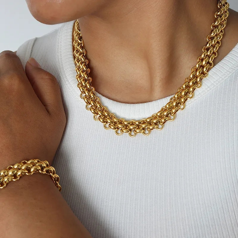 MG Chunky Vintage Chain Necklace